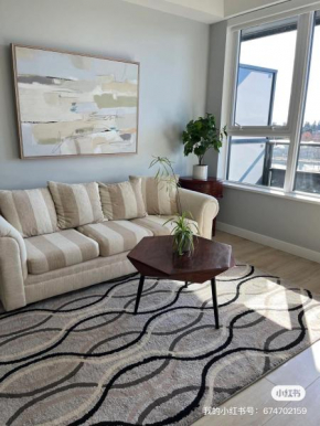 Private Park Suit Surrey downtown-600sf-1BR-1Bth